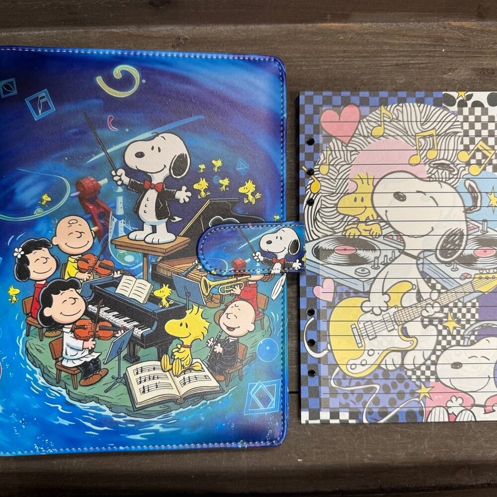 Peanuts Snoopy A5 Binder w/ matching paper